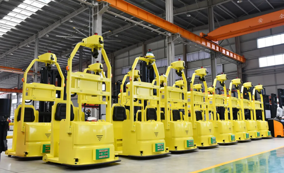 宇峰小巨人 (2).png 宇峰小巨人 (2).png